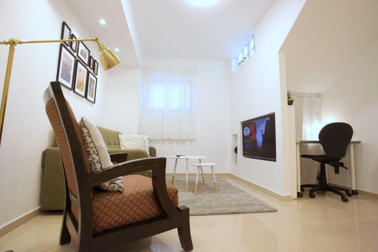Modern Home In The Heart Of Nachlaot 예루살렘 외부 사진