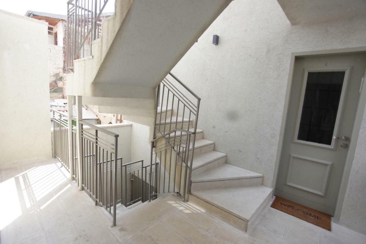 Modern Home In The Heart Of Nachlaot 예루살렘 외부 사진